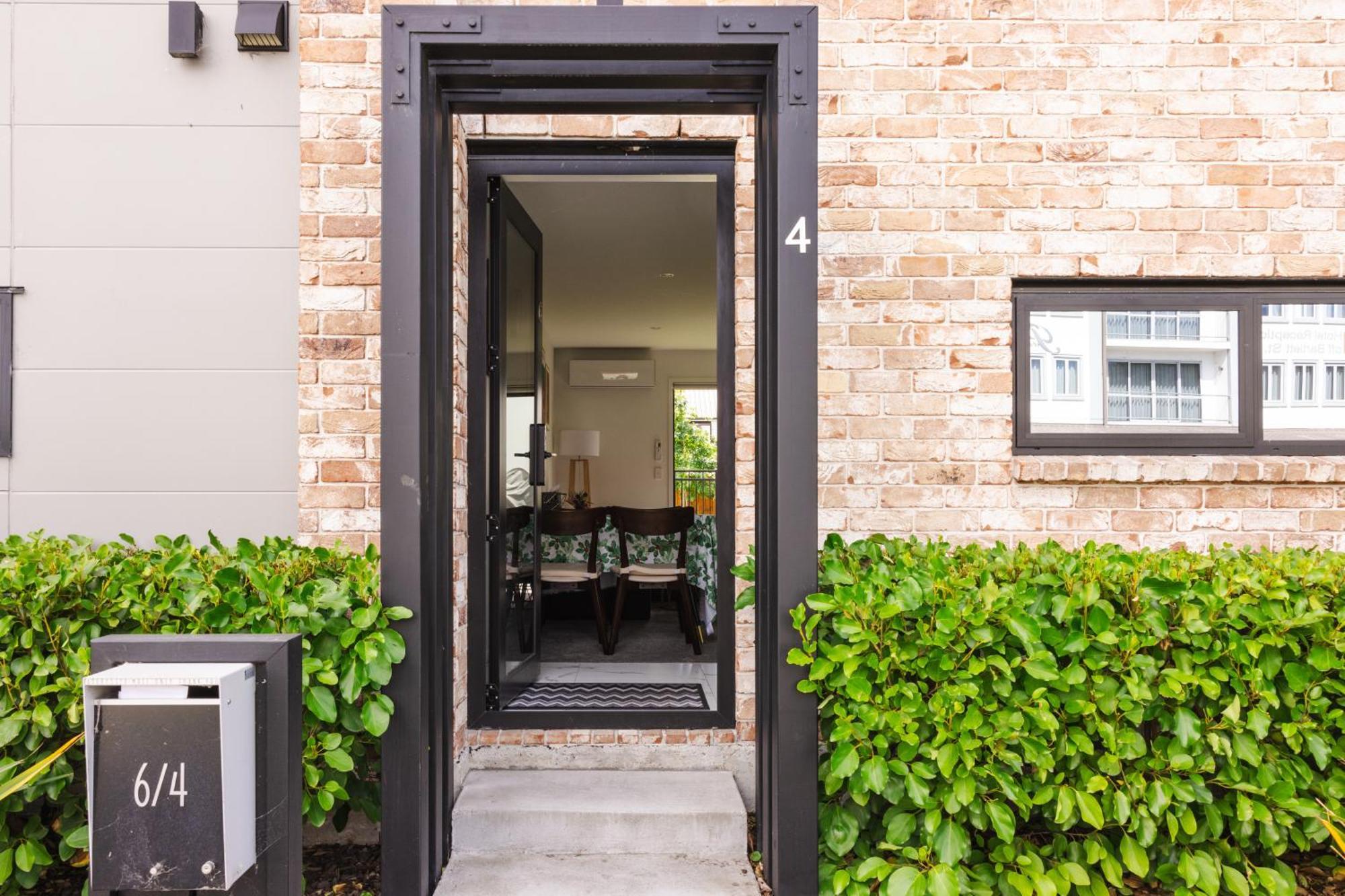 Modern 2 Bedroom By Hagley Park Christchurch Exterior photo